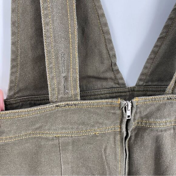 Forever 21 Women’s Green Overalls size M - Picture 3 of 4